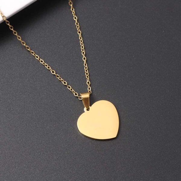 Hot Sale Elegant New 18k Gold Gold Plated Stainless Steel Engraved Blank Heart Pendant Necklace