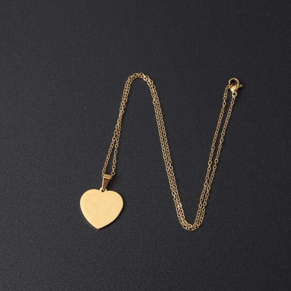 Hot Sale Elegant New 18k Gold Gold Plated Stainless Steel Engraved Blank Heart Pendant Necklace - Image 4