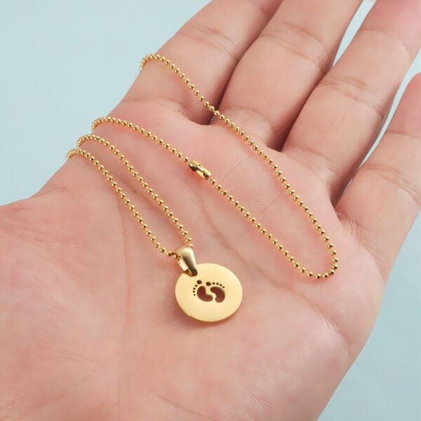 Cute Baby Foot Necklace With 18K Gold Plated Mirror Polished Non Tarnish - صورة 5