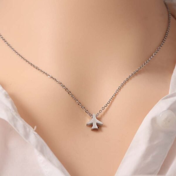 Factory Wholesales Cute Women Stainless Steel Gold Plated Small Pendant Plane Necklace for Girls - Image 2