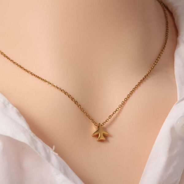 Factory Wholesales Cute Women Stainless Steel Gold Plated Small Pendant Plane Necklace for Girls - Image 3