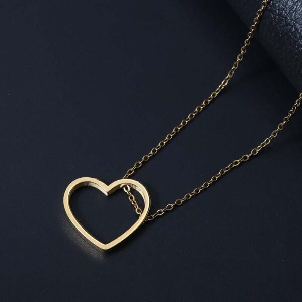 Waterproof Gold Plated Heart Necklace New Personalized Stainless Steel Jewelry 18K PVD