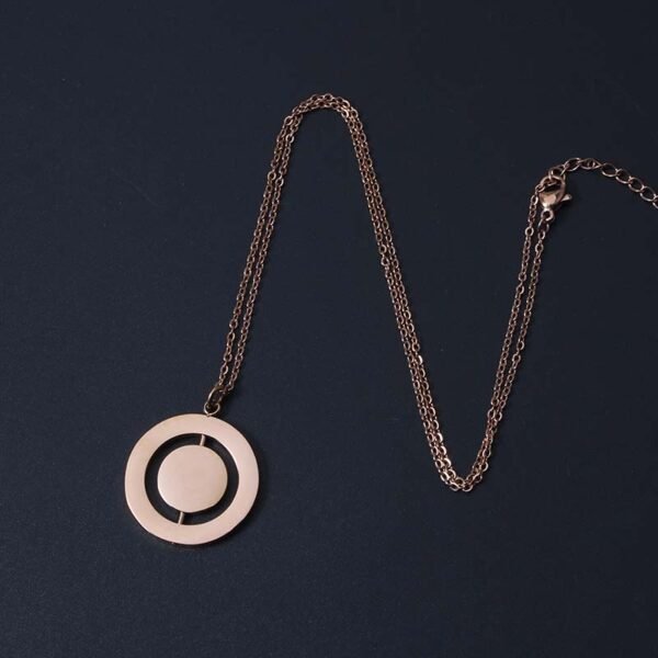 New Arrival Rotating Circle Custom Necklace Elegant Rotating Circle Women Mirror Polished Stainless Steel Blank Engraved Custom Necklace - Image 3