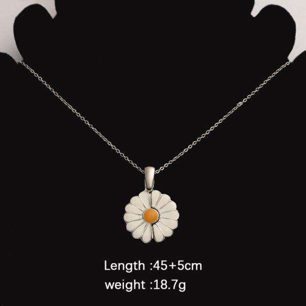 Elegant Mirror Polished Custom Stainless Steel Statement Gold Plated Personalized Flower Necklace for Women - Image 3