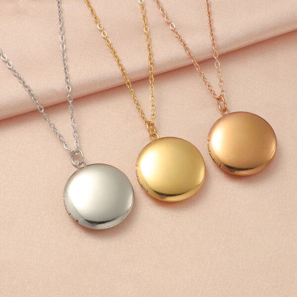 Factory Price Mirror Polished Engraved Stainless Steel Women Gift Round Circle Locket Picture Necklace