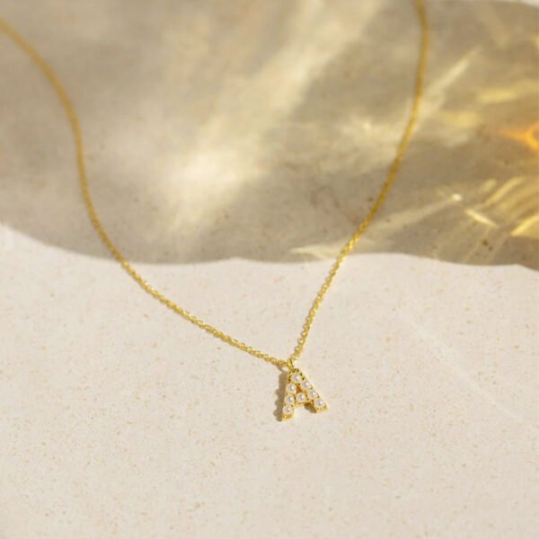 OEM Gold Plated Pearl Alphabet Charms Dainty Initial Necklace for Gift - صورة 3