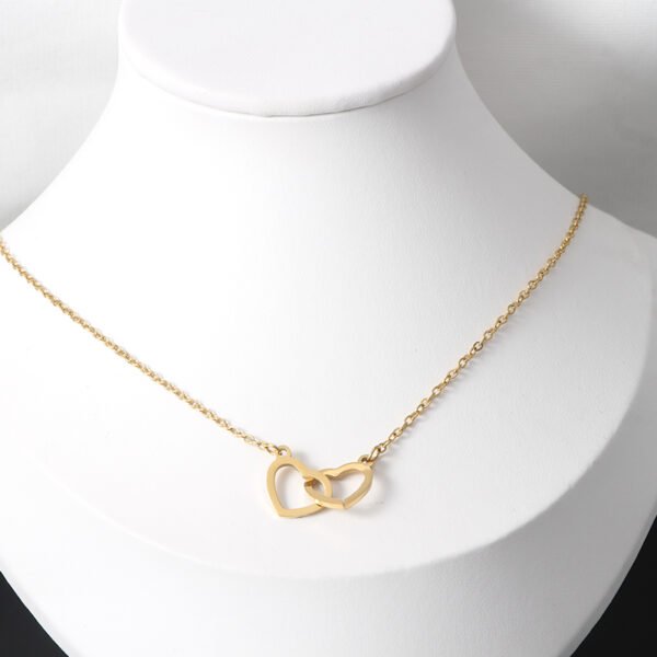 Wholesale Valentine's Day Gift Non Tarnish Waterproof Stainless Steel Women Interlocking Heart Necklace - Image 3