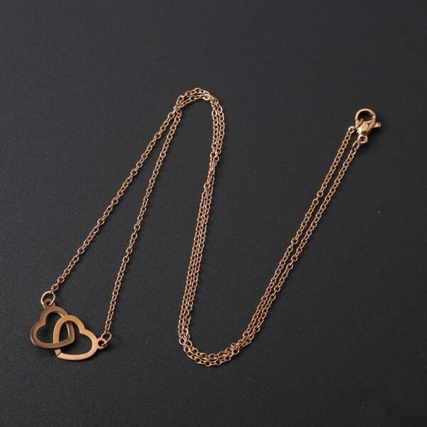 Wholesale Valentine's Day Gift Non Tarnish Waterproof Stainless Steel Women Interlocking Heart Necklace - Image 4