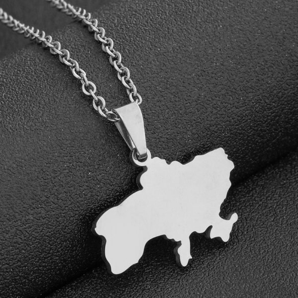 New Design Non Tarnish Map of Ukraine Pendent Necklace High Quality 18k Gold Stainless Steel Map Necklace Jewelry Women - Imagen 3