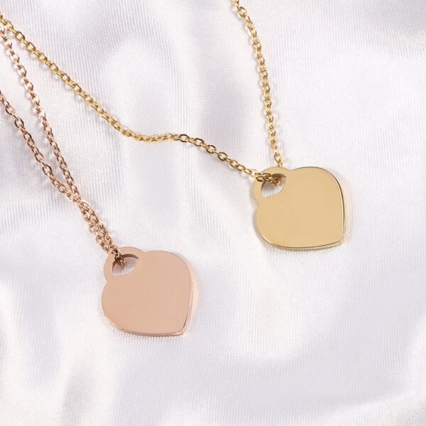 Most Popular in 2023 Personalize Stainless Steel Necklaces 18K Gold Plated Heart Pendant Chain Statement Necklaces - صورة 2