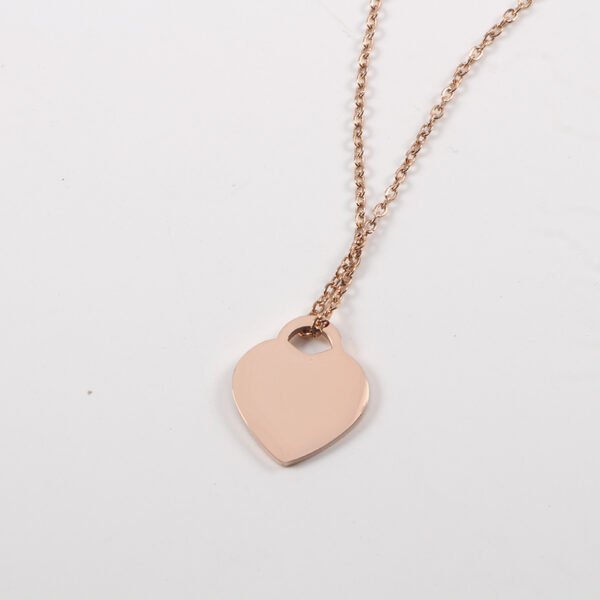 Most Popular in 2023 Personalize Stainless Steel Necklaces 18K Gold Plated Heart Pendant Chain Statement Necklaces - صورة 5