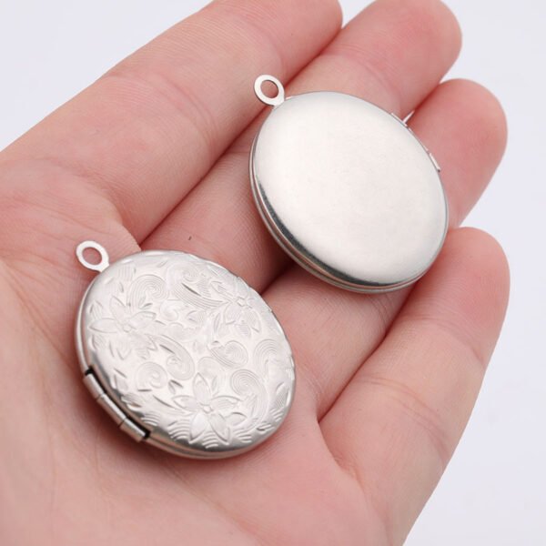 26*31mm Stainless Steel Vintage DIY Locket Pendant Jewelry Round Box Flower Pattern Photo Frame DIY Charms - Image 6