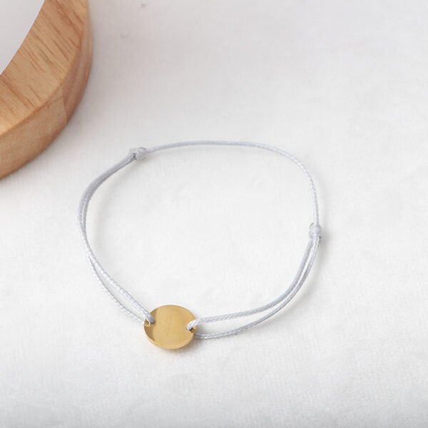 Factory Wholesale Stainless Steel Women Round Charm Custom Made Adjustable Leather Bracelet - Image 3