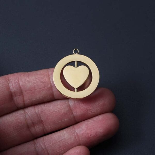 Factory New Design Stainless Steel Mirror Polished Boys Girls Retate Heart Blank Logo Custom Name Necklace Pendant - Image 6