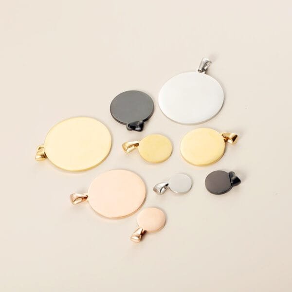 Fashion Custom Pendant Mirror Polished Stainless Steel Gold Plated Custom Logo Engraved Blank Metal Round Circles Pendants - Imagen 4