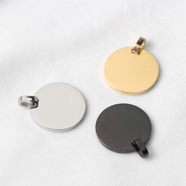 Hot Sales Custom Logo Stainless Steel 18K Gold Plated Round Circle Pendant Necklace Bracelet Charms for DIY Jewelry - صورة 3