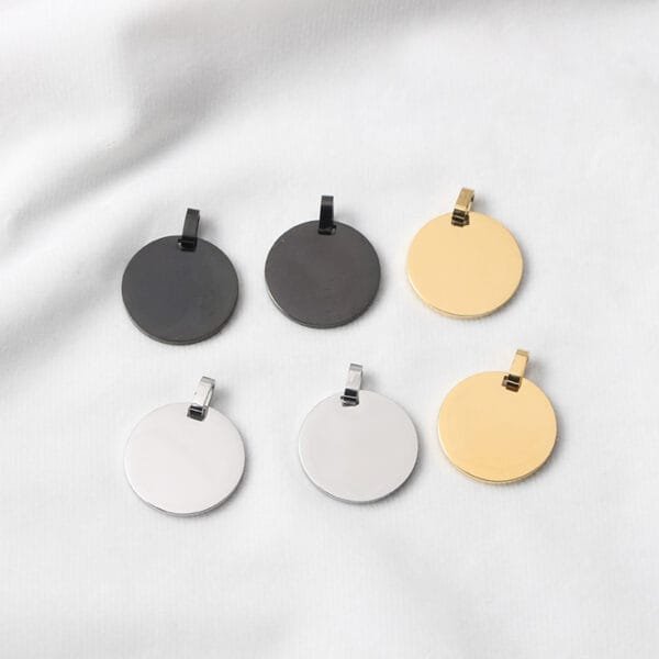 Hot Sales Custom Logo Stainless Steel 18K Gold Plated Round Circle Pendant Necklace Bracelet Charms for DIY Jewelry - صورة 6