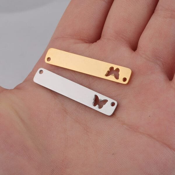 Mirror Polished Stainless Steel Customs Engrave Double Hole Hollow Butterfly Charm Pendant DIY Jewelry Making - صورة 2