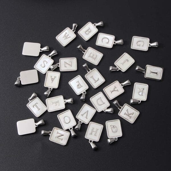 Hot Sales Stainless Steel 18K Gold Plated Initial Letters Shell Square Pendant for Necklace - Bild 2